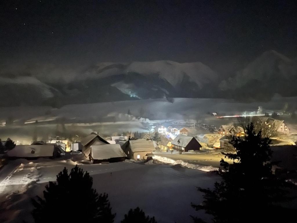 Apartman Astra V Zdiari Buitenkant foto